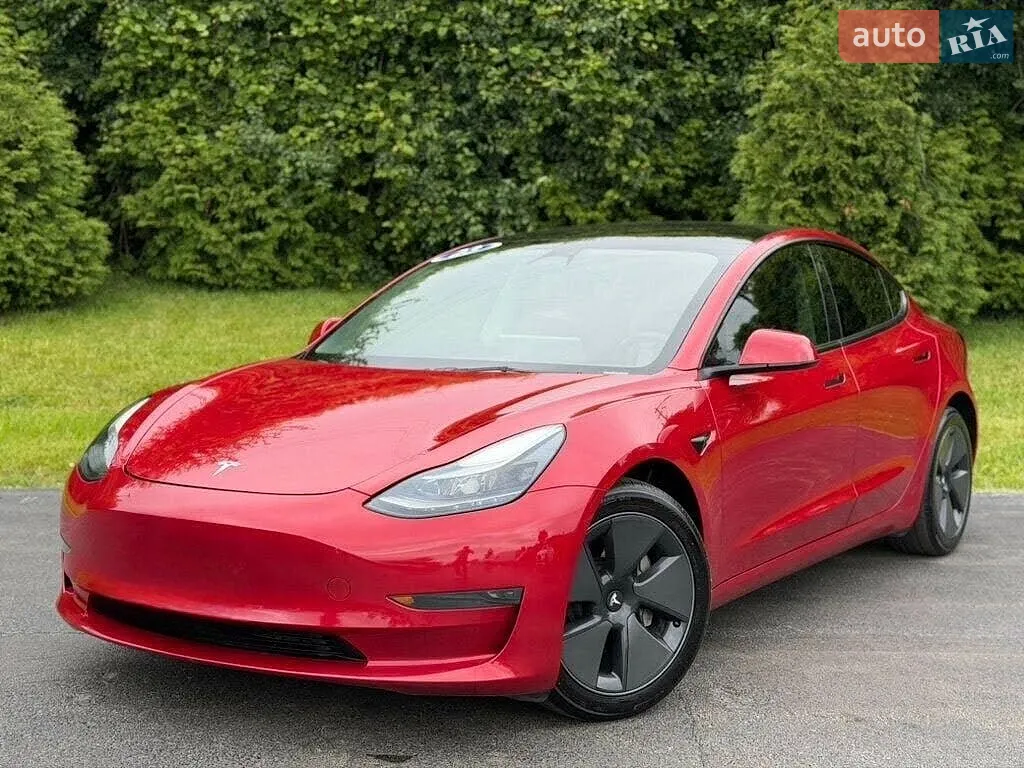 Tesla Model 3, 2023