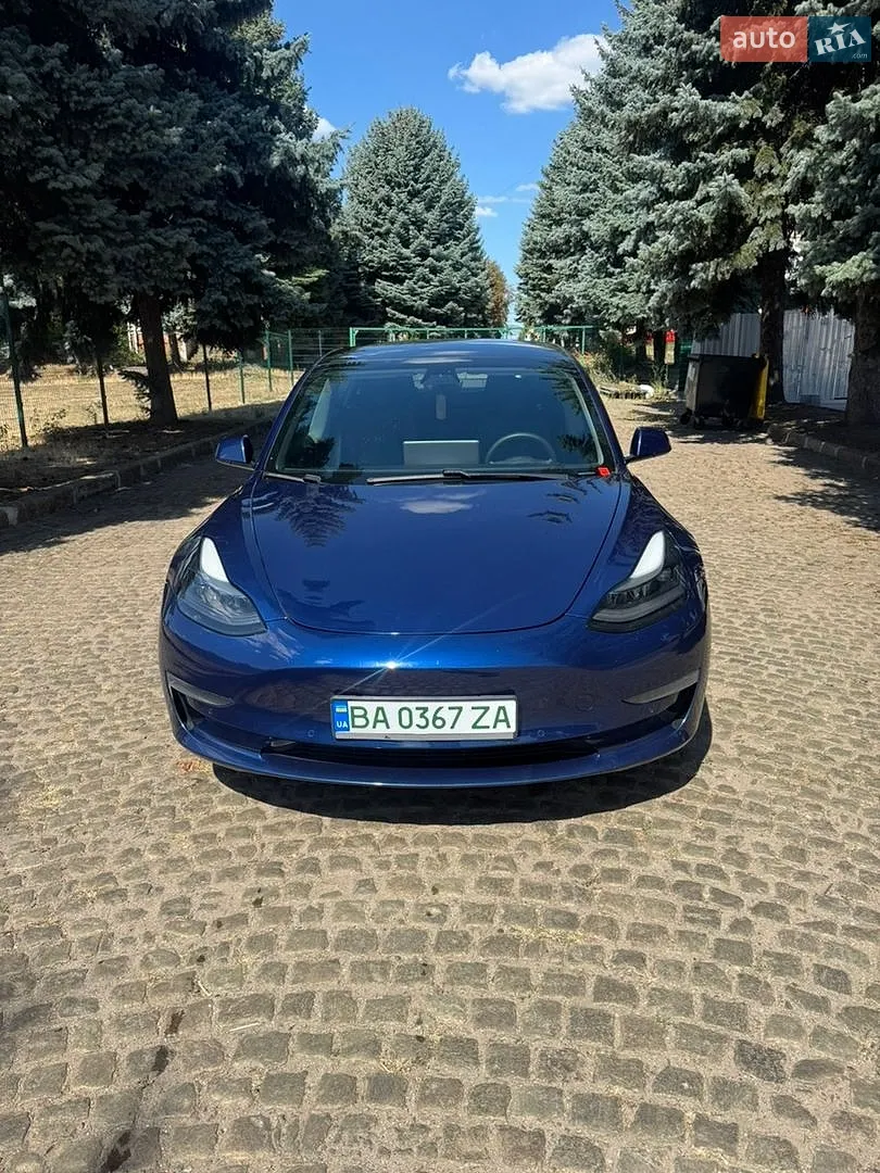 Tesla Model 3, 2021