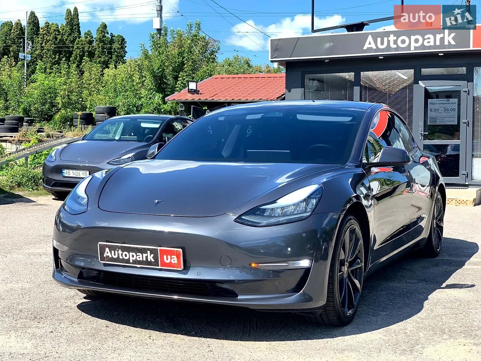 Tesla Model 3, 2020