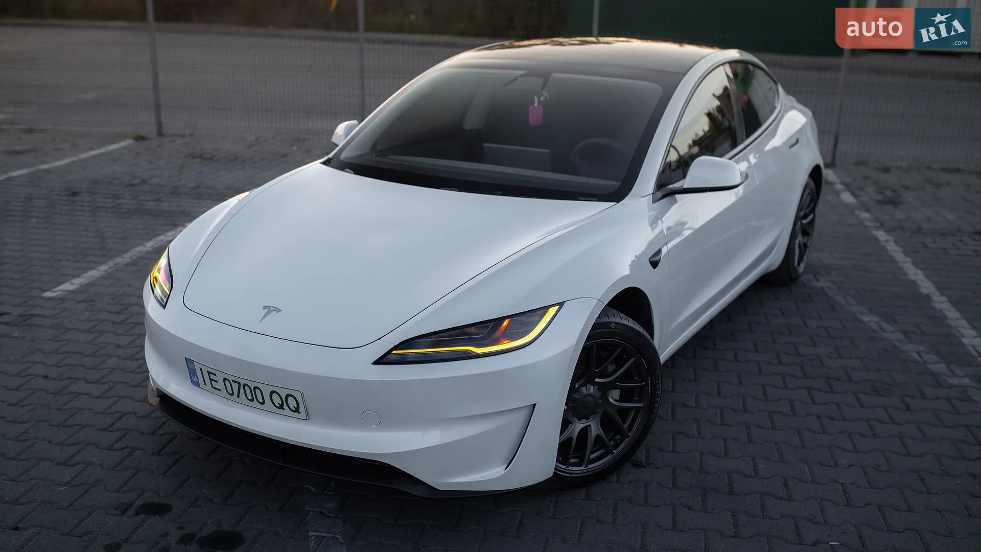 Tesla Model 3, 2025