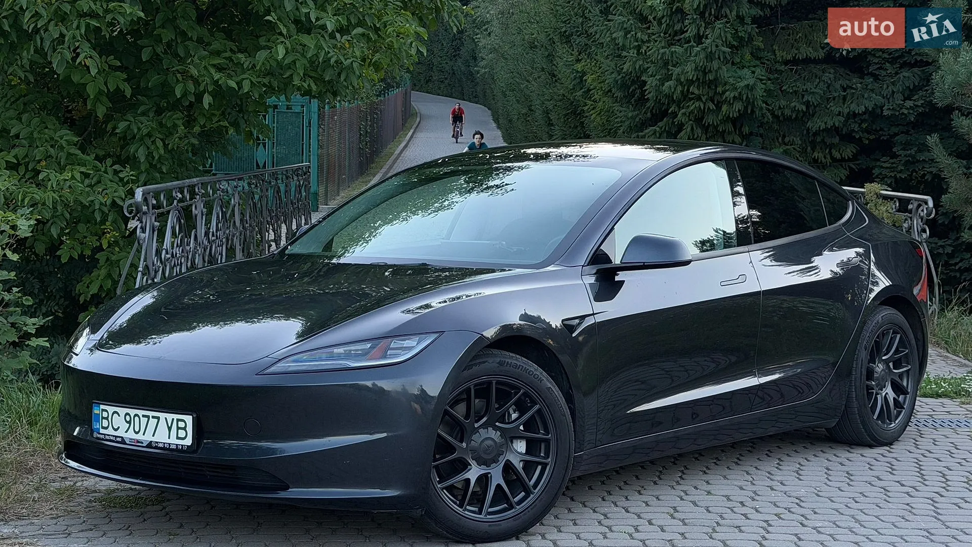 Tesla Model 3, 2024