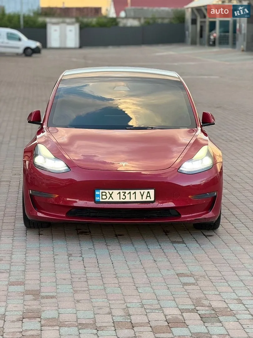 Tesla Model 3, 2022