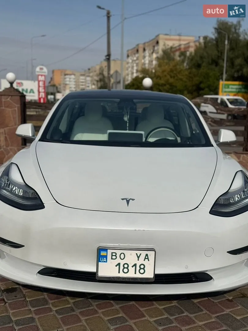 Tesla Model 3, 2019