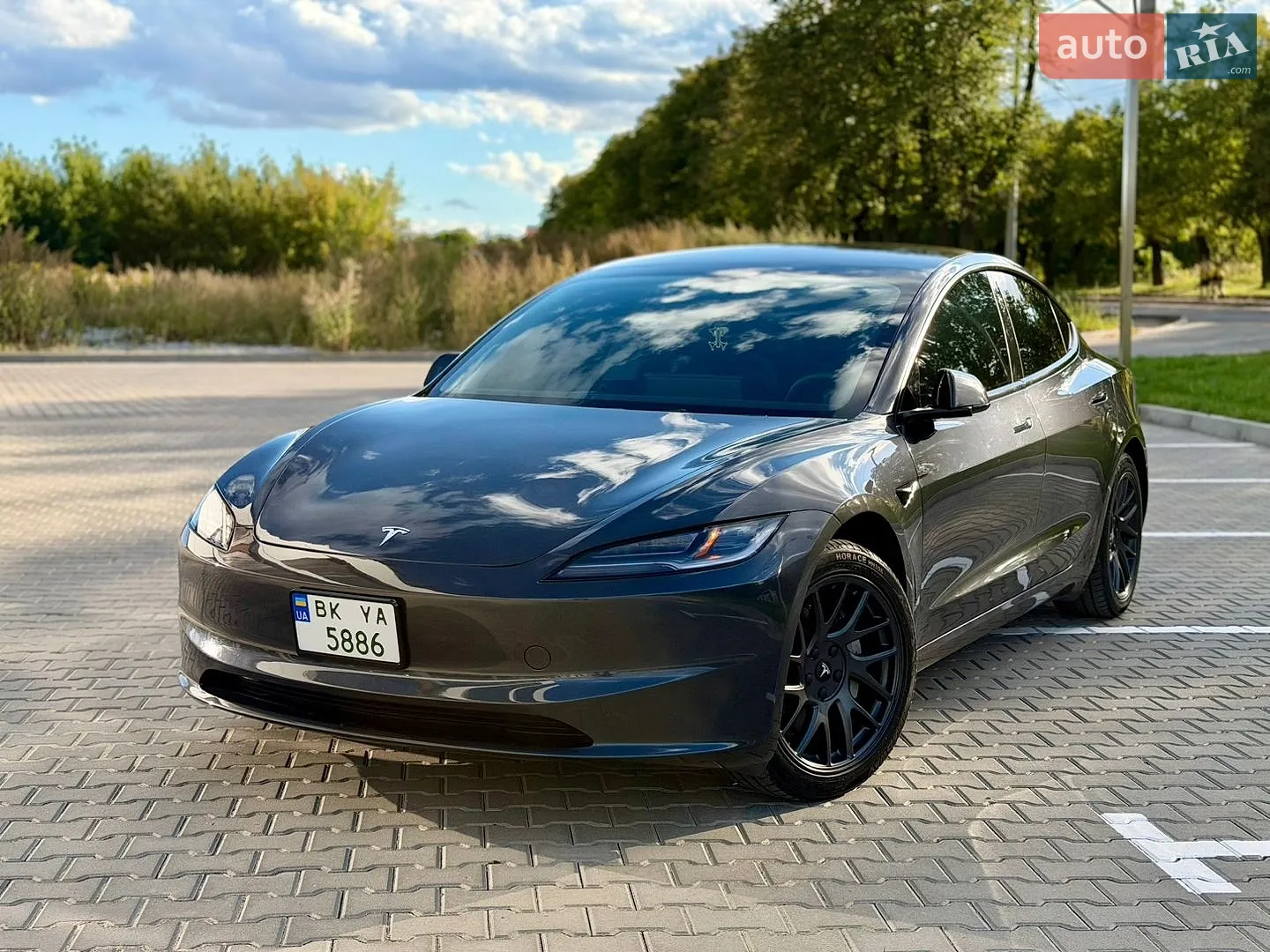 Tesla Model 3, 2024