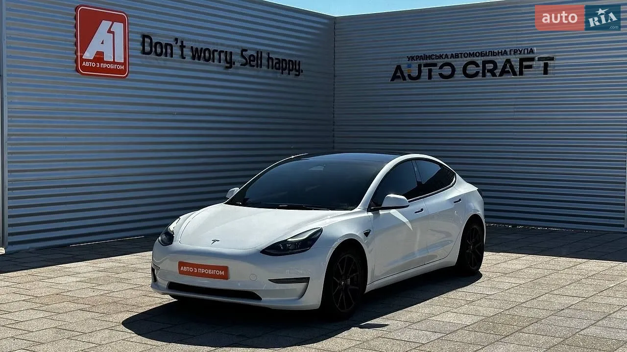 Tesla Model 3, 2022