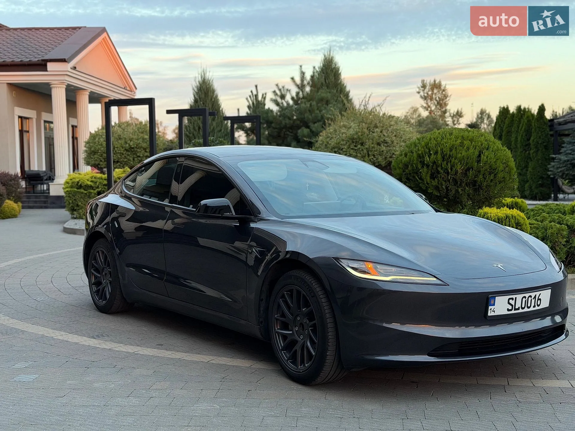 Tesla Model 3, 2024