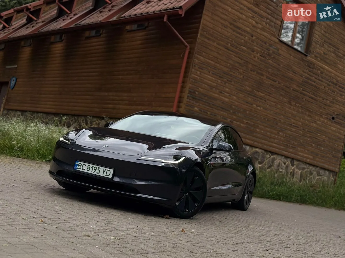 Tesla Model 3, 2025