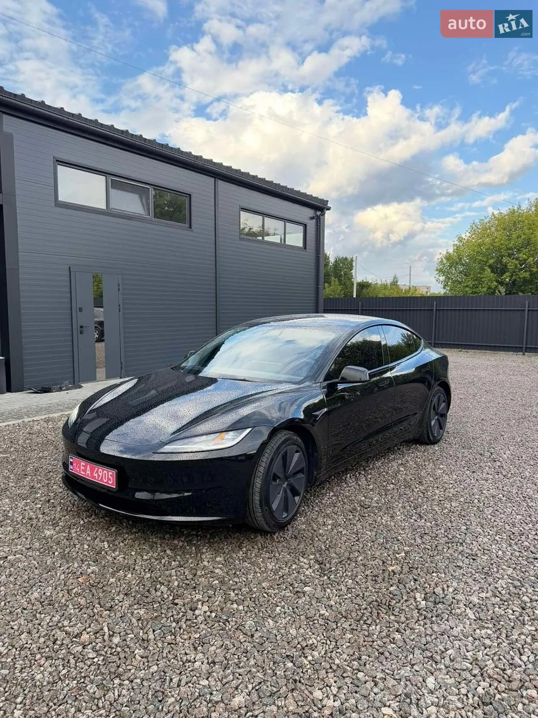 Tesla Model 3, 2024