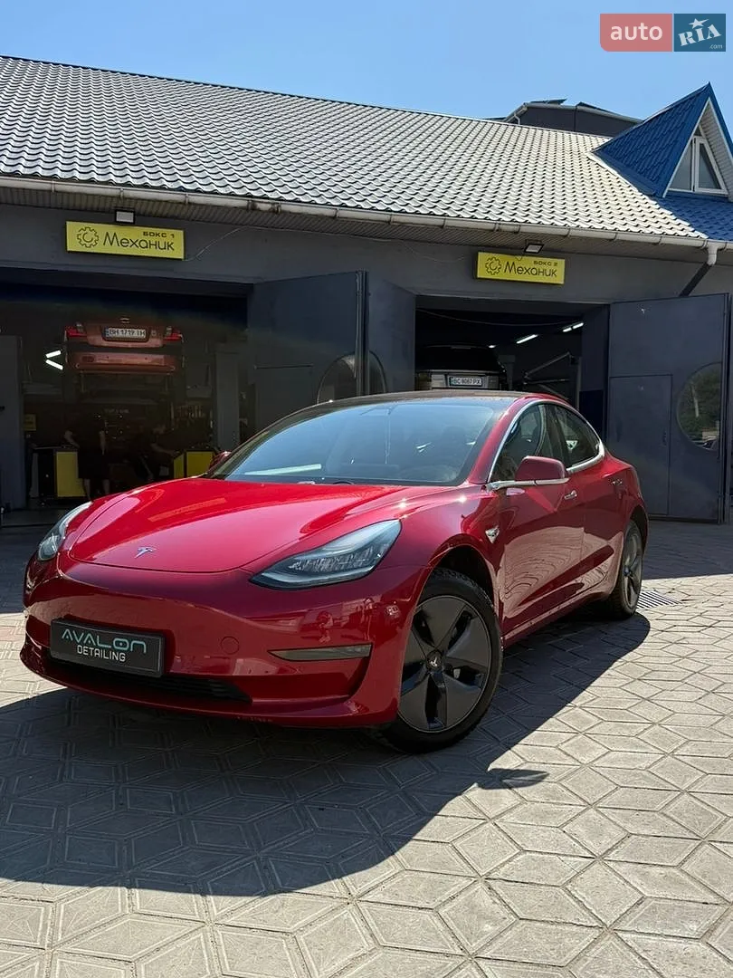 Tesla Model 3, 2018