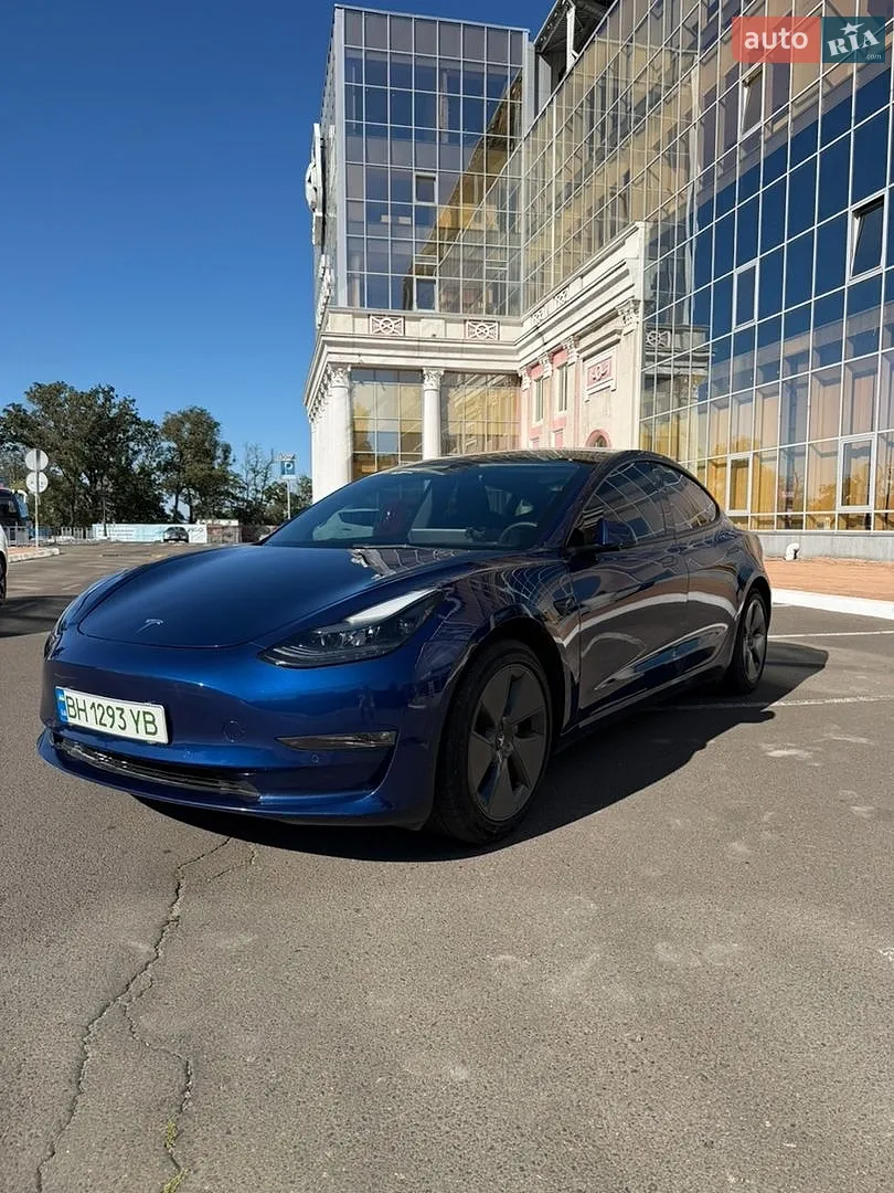 Tesla Model 3, 2021