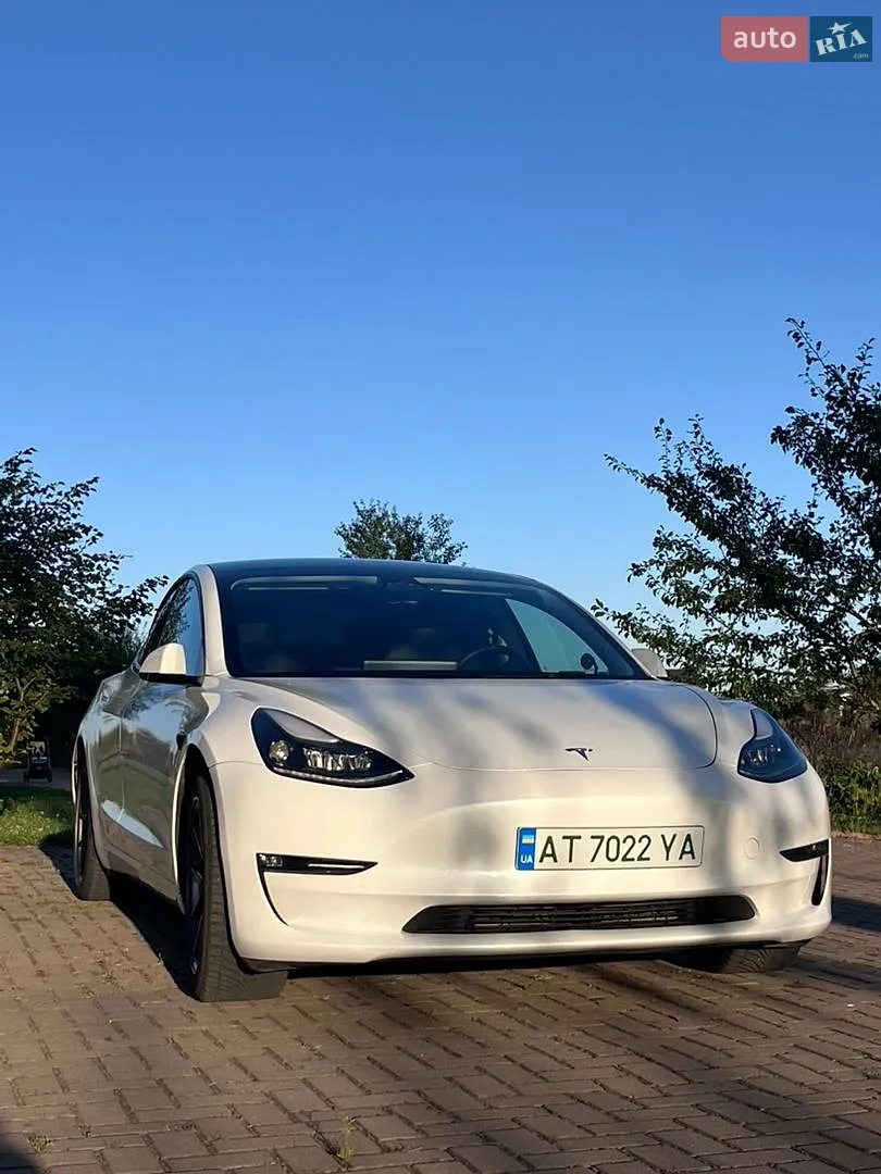Tesla Model 3, 2023
