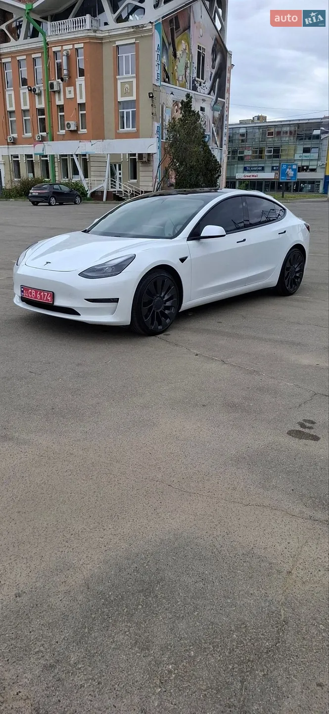Tesla Model 3, 2021