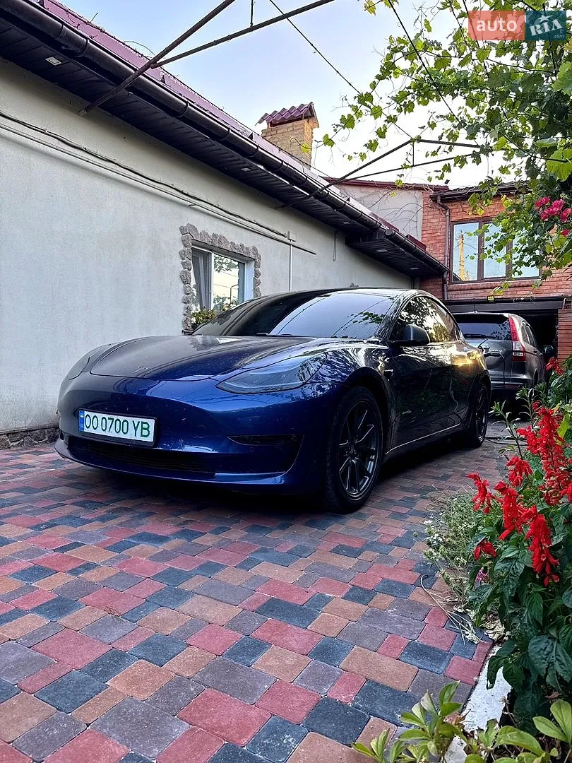 Tesla Model 3, 2020