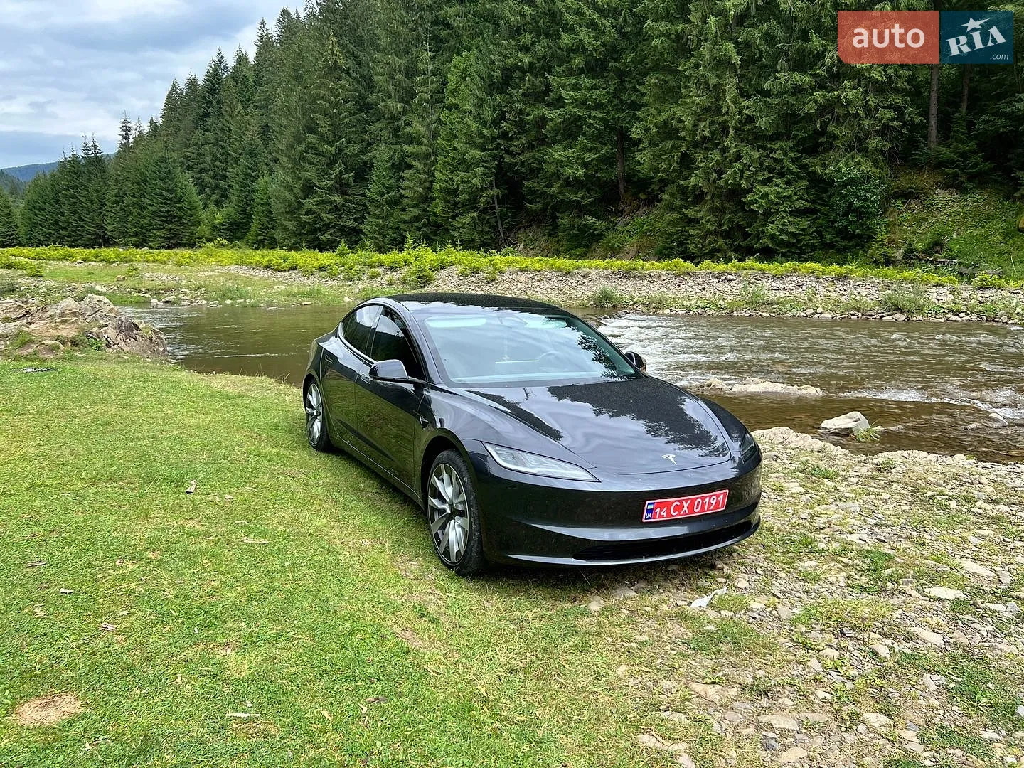 Tesla Model 3, 2025