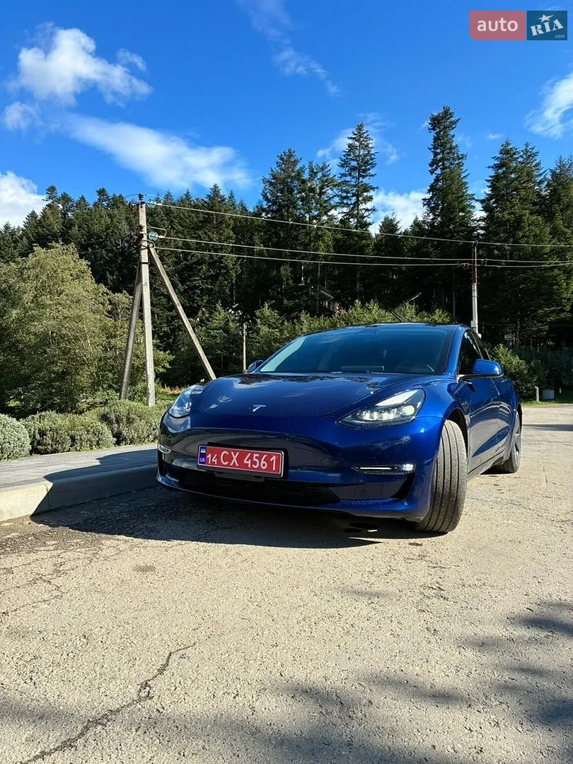 Tesla Model 3, 2023