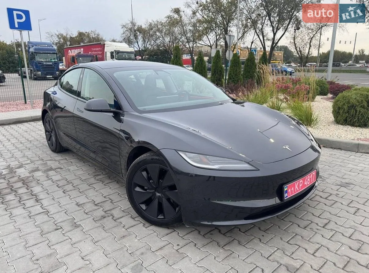 Tesla Model 3, 2024