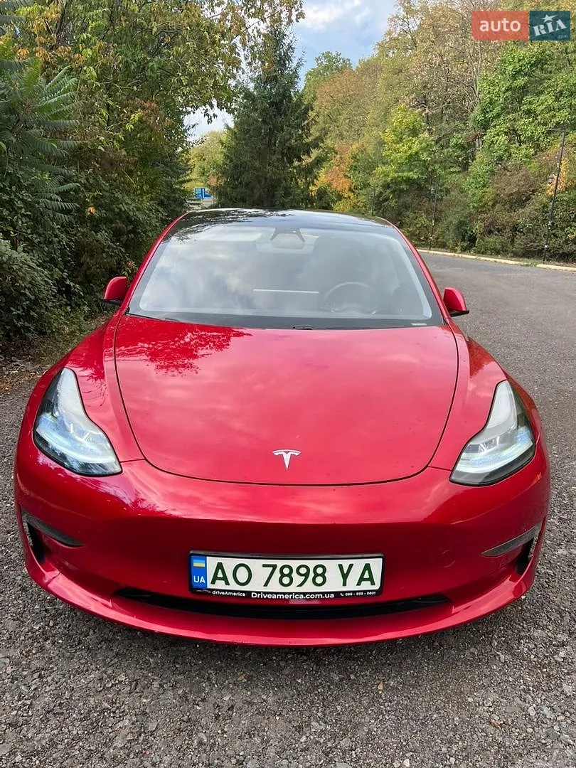 Tesla Model 3, 2021