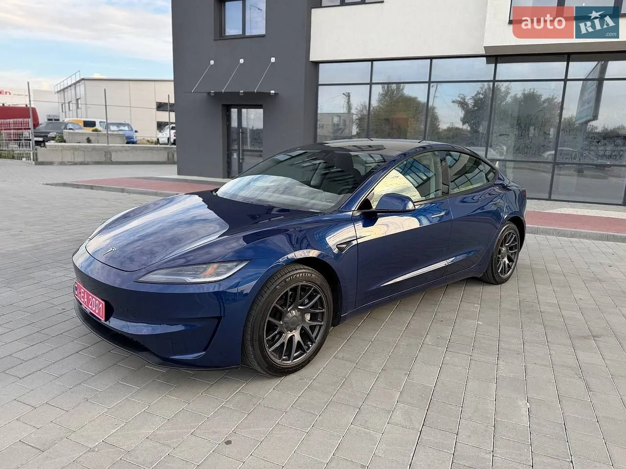Tesla Model 3, 2025