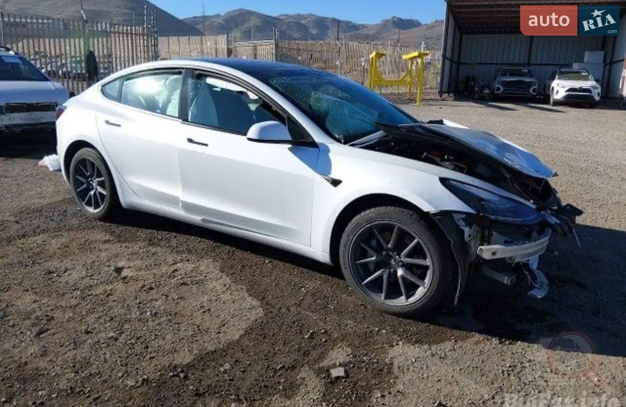 Tesla Model 3, 2020
