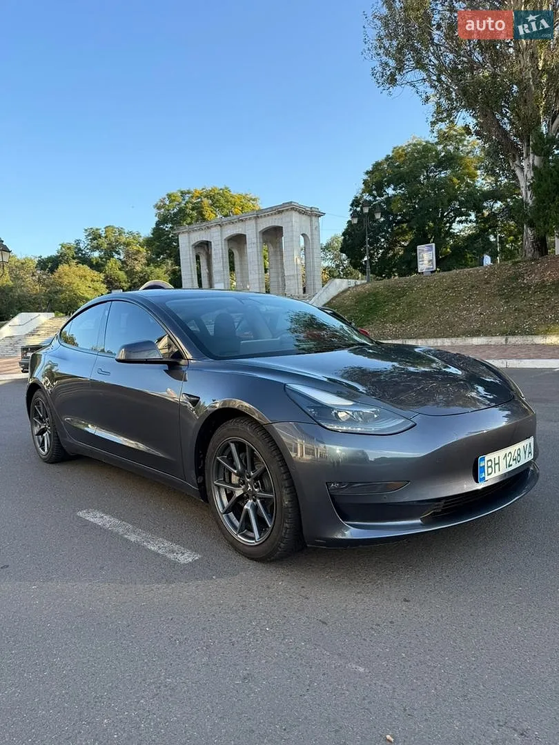 Tesla Model 3, 2021