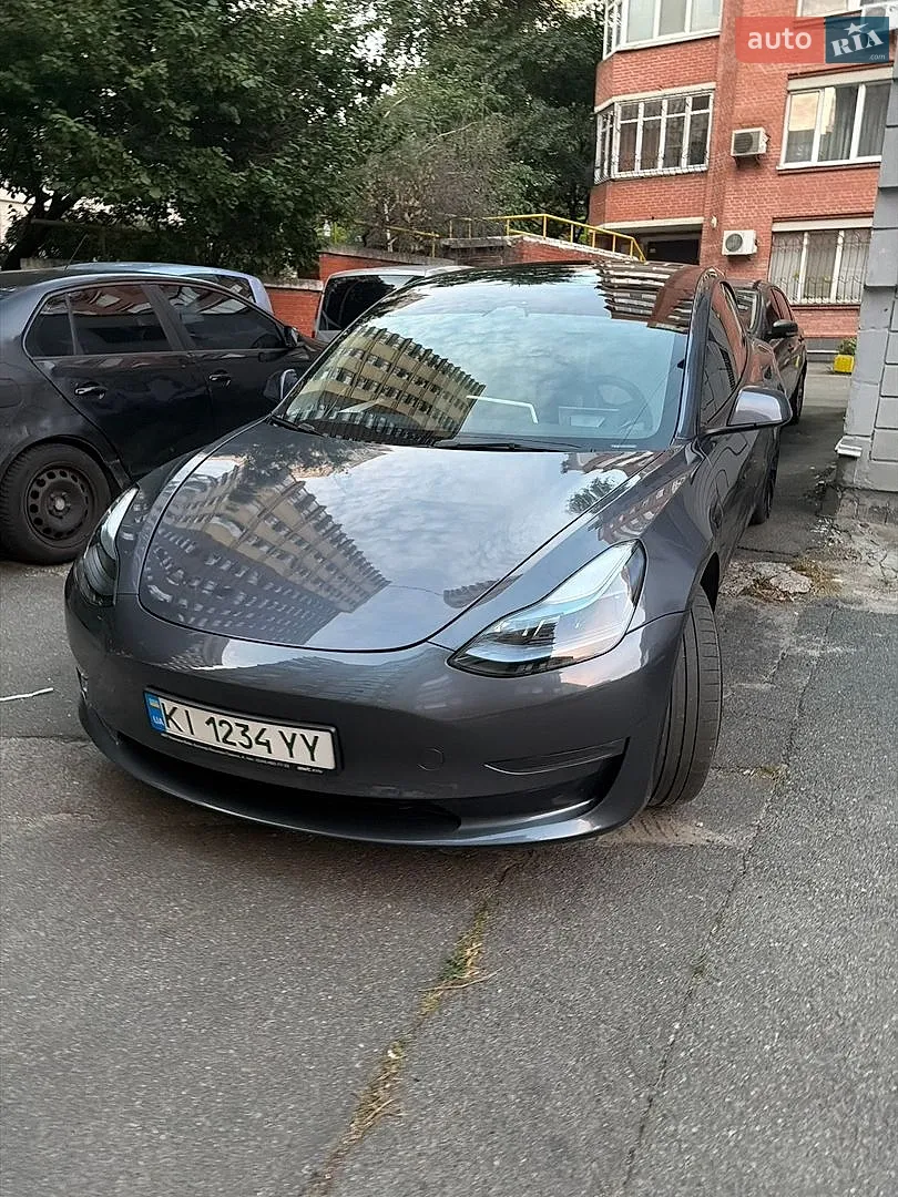 Tesla Model 3, 2023