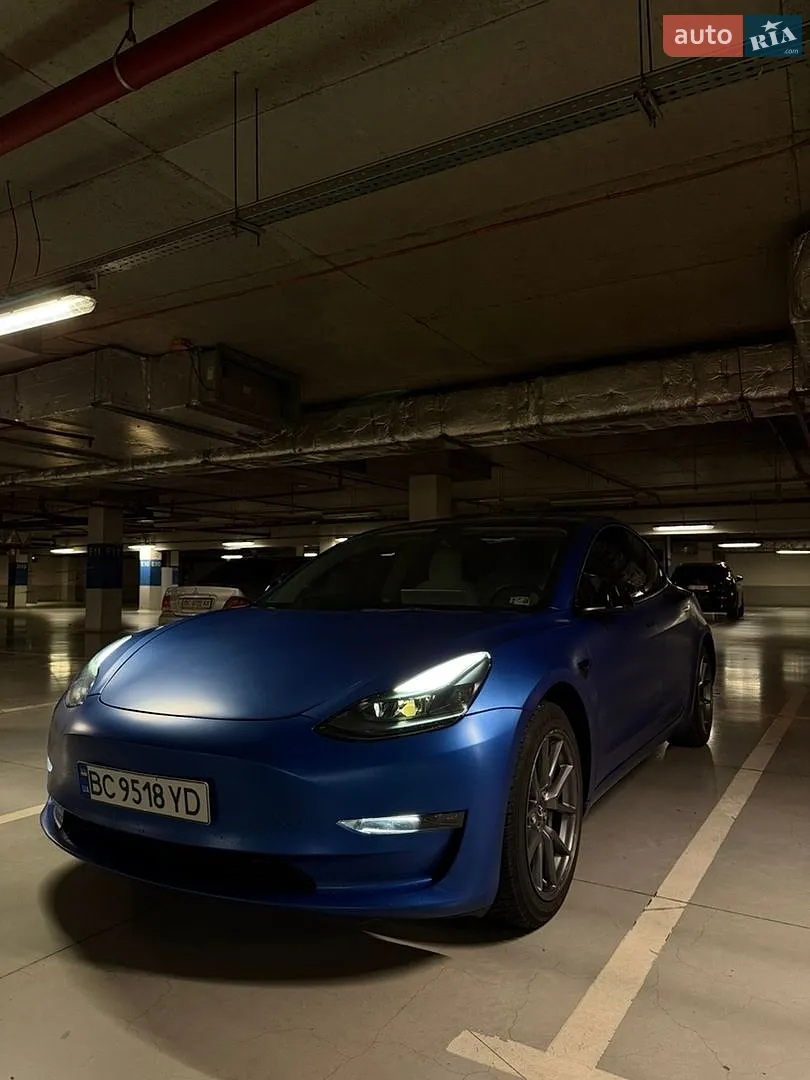 Tesla Model 3, 2022