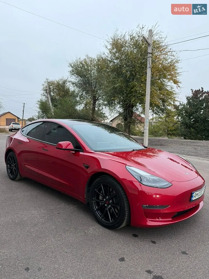 Tesla Model 3, 2021