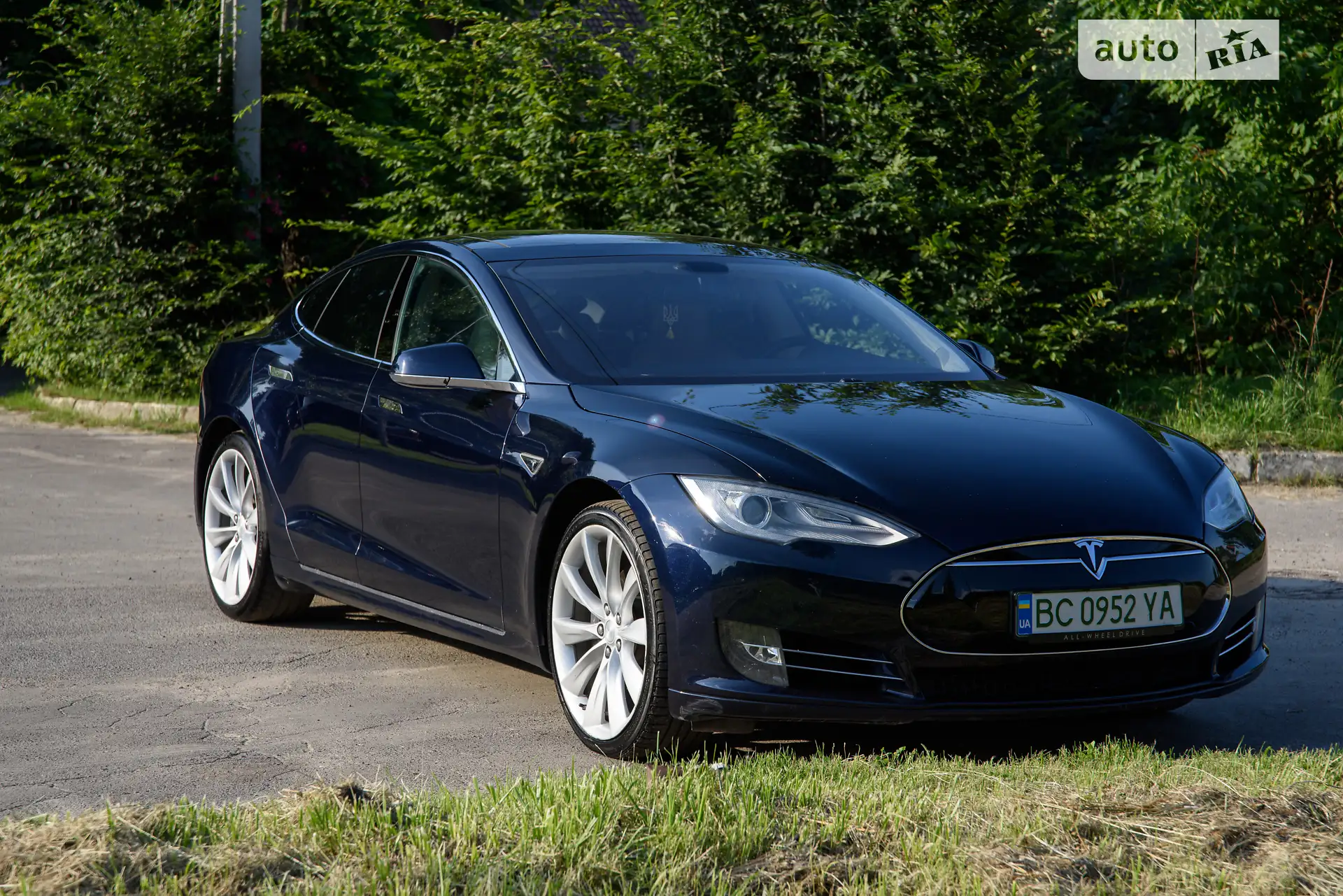 Tesla Model S, 2013