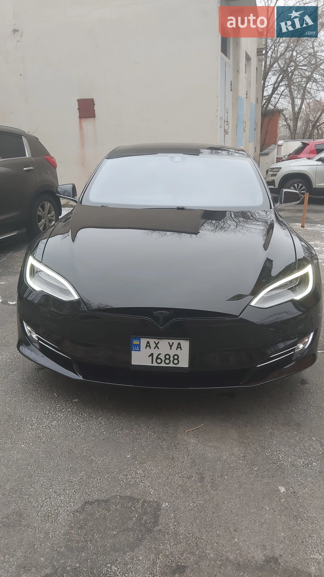 Tesla Model S, 2015