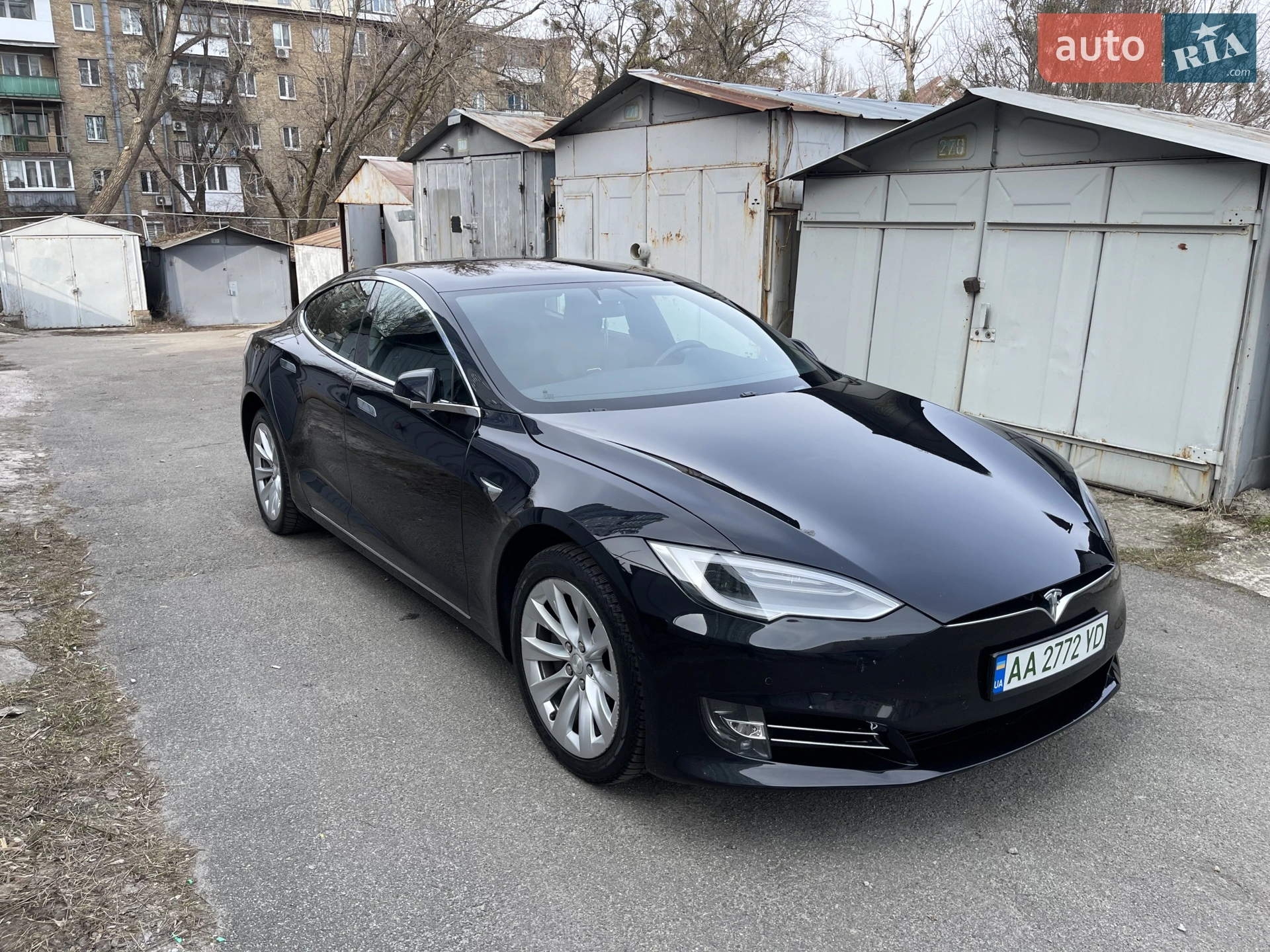 Tesla Model S, 2018