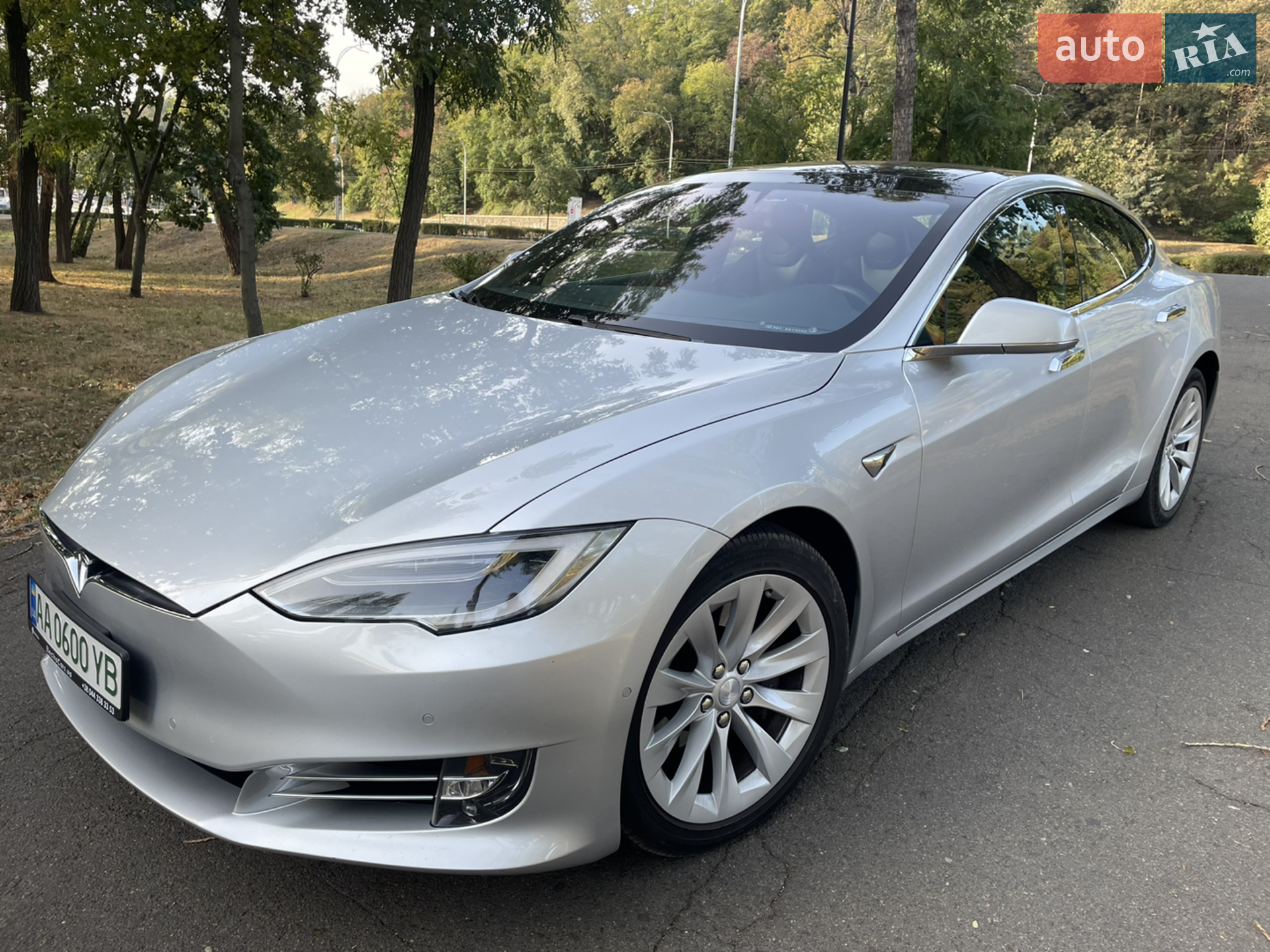 Tesla Model S, 2018