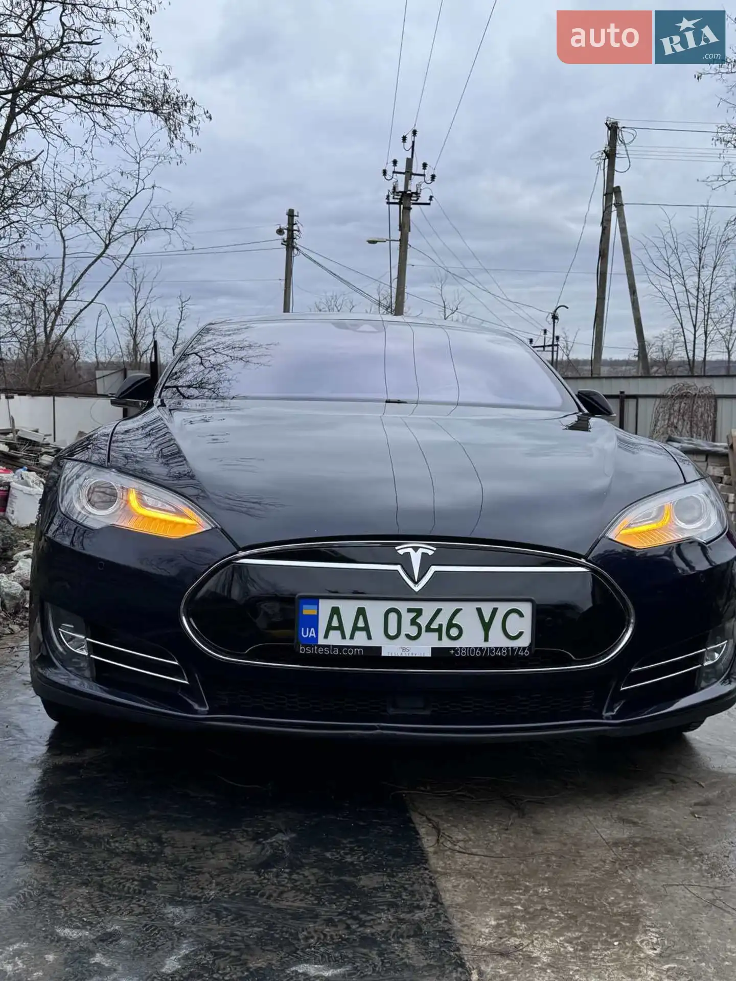 Tesla Model S, 2015