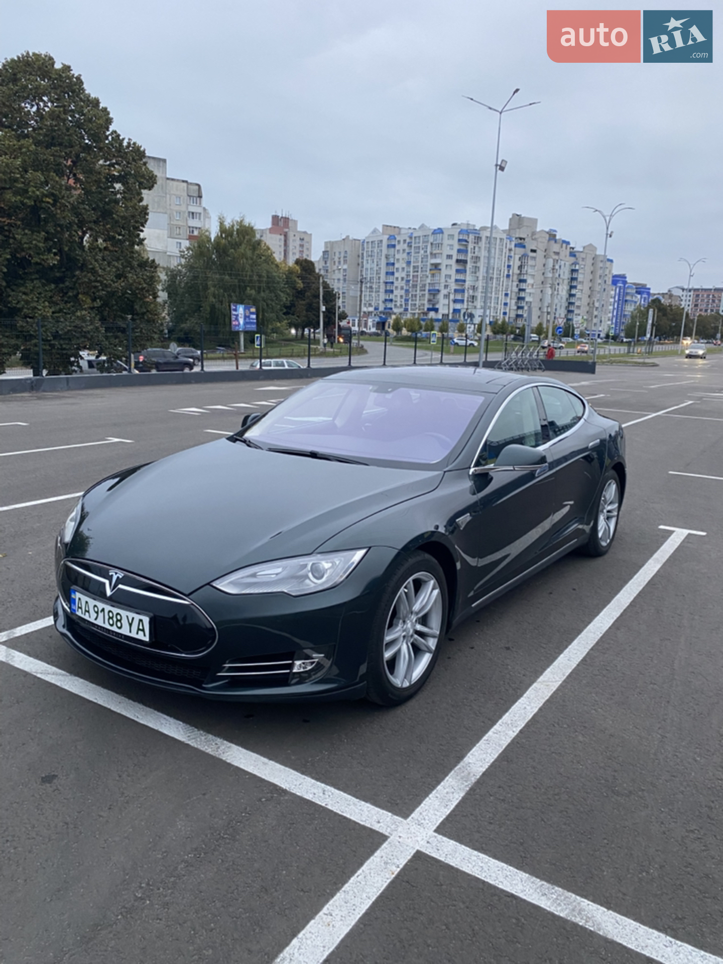 Tesla Model S, 2014