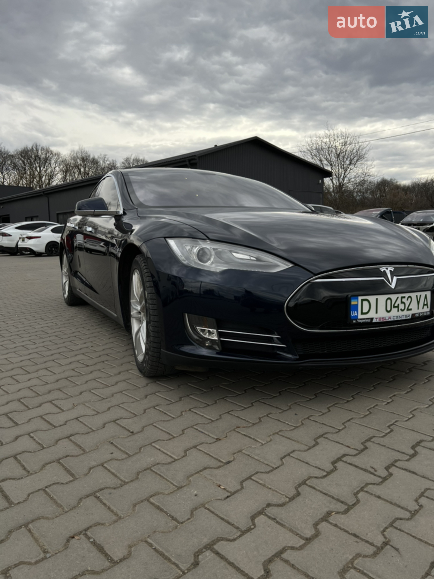 Tesla Model S, 2013