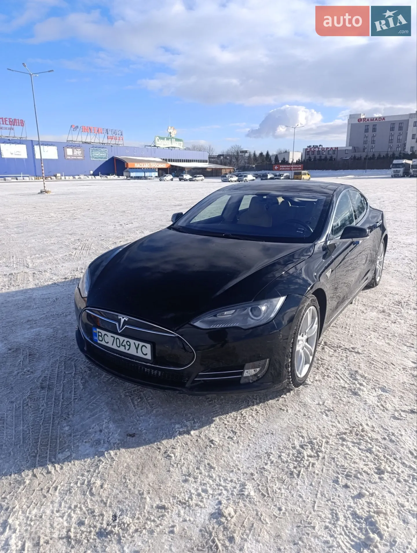 Tesla Model S, 2013