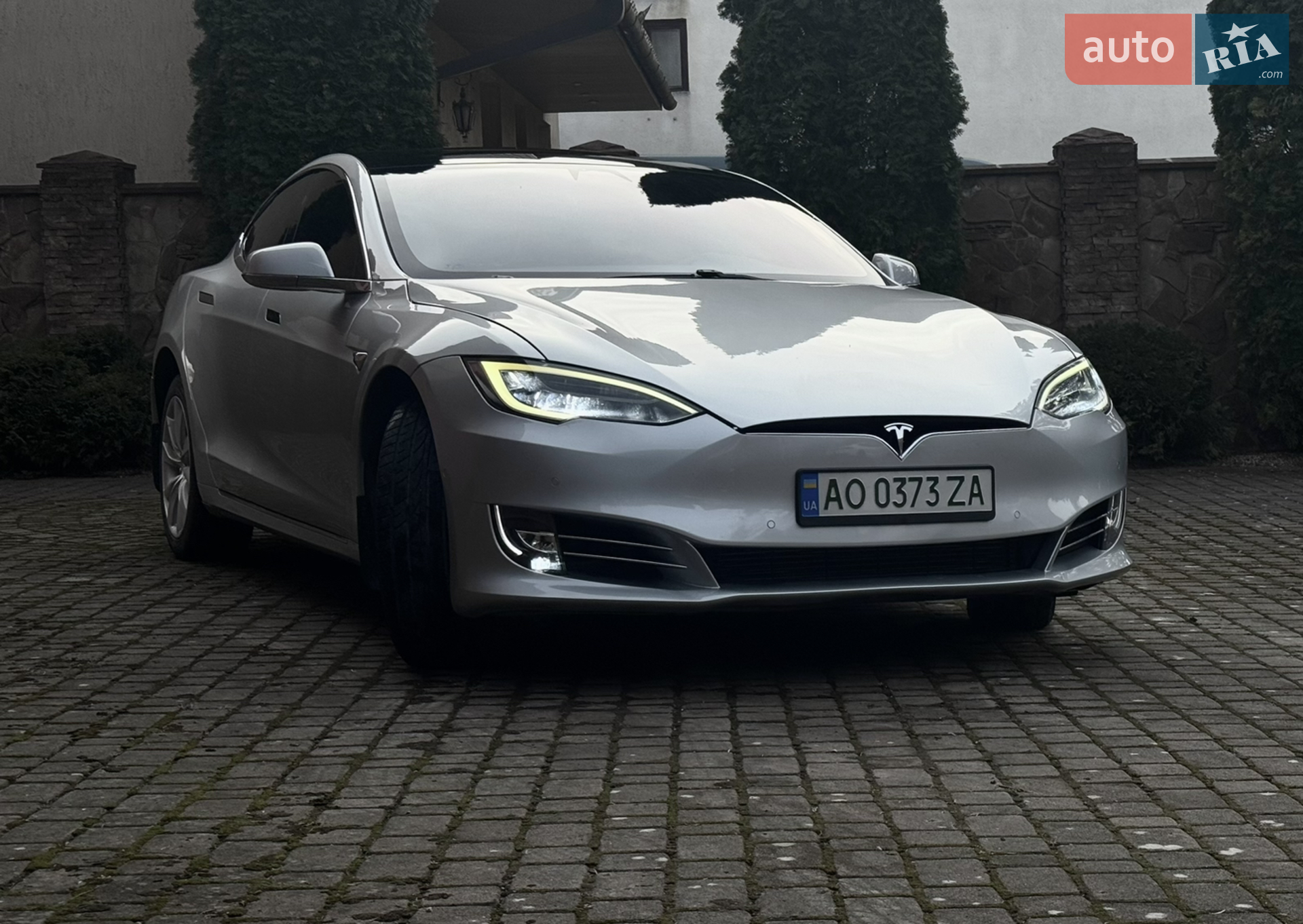Tesla Model S, 2017
