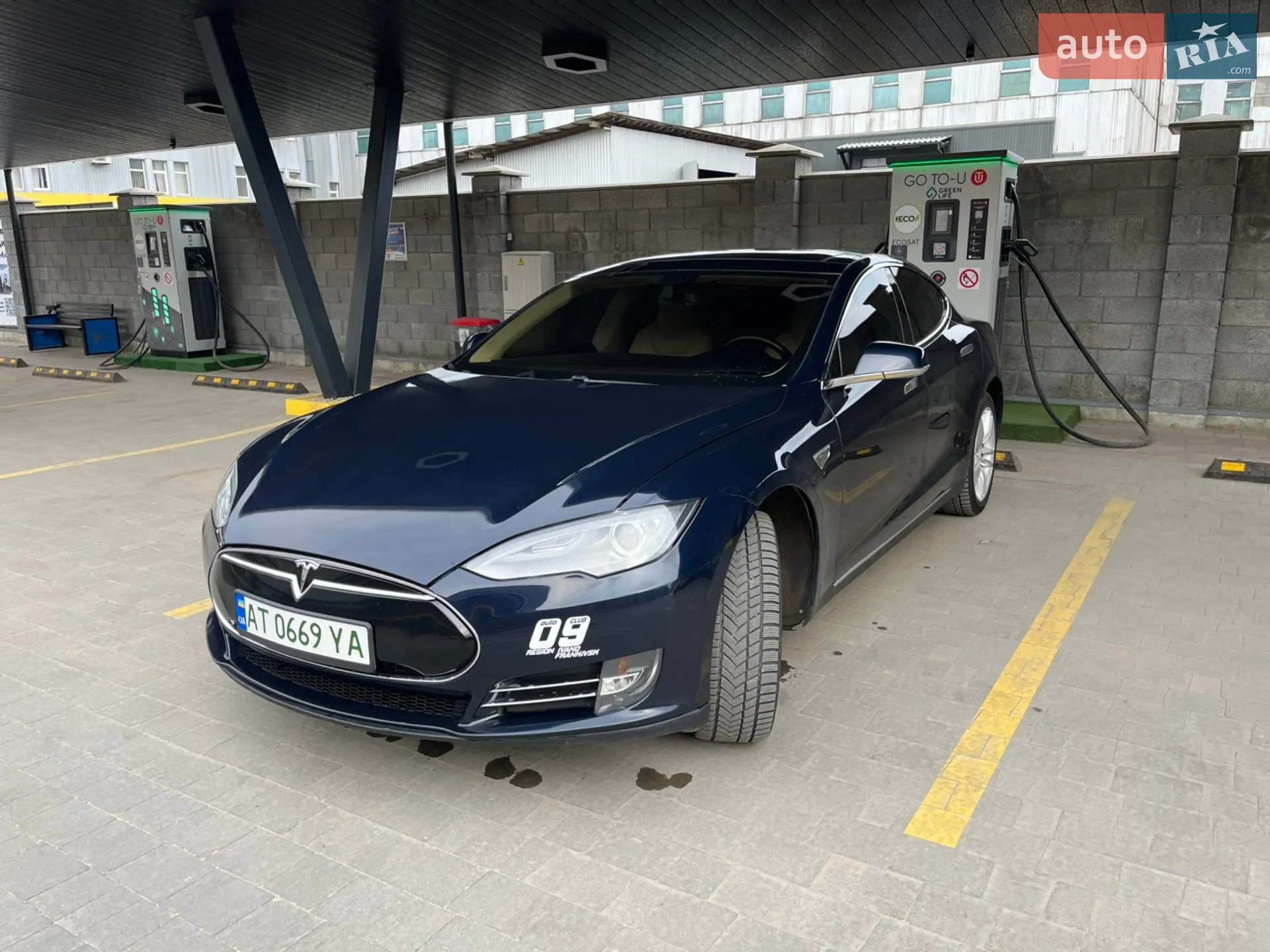 Tesla Model S, 2012