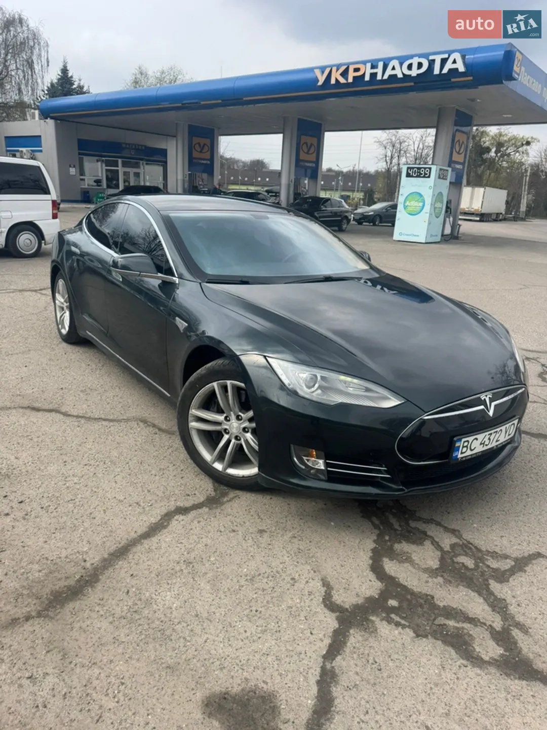 Tesla Model S, 2012