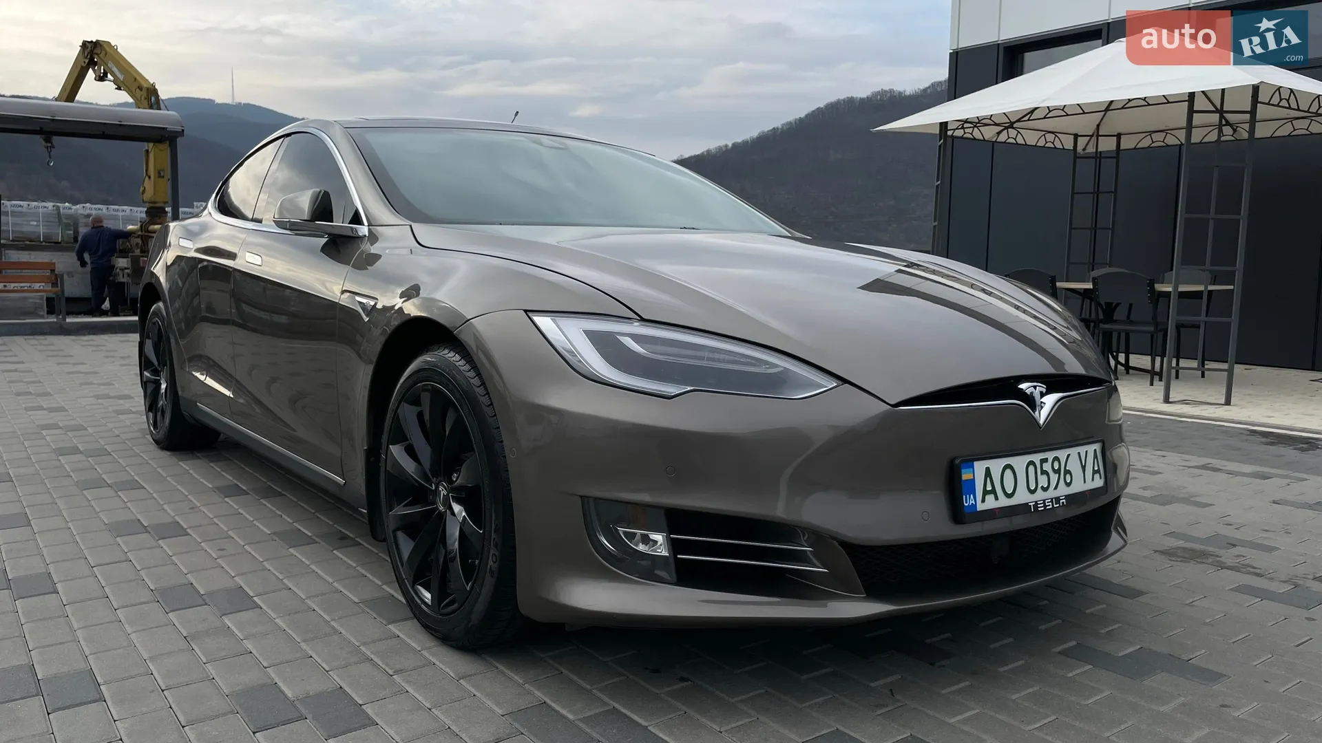 Tesla Model S, 2016