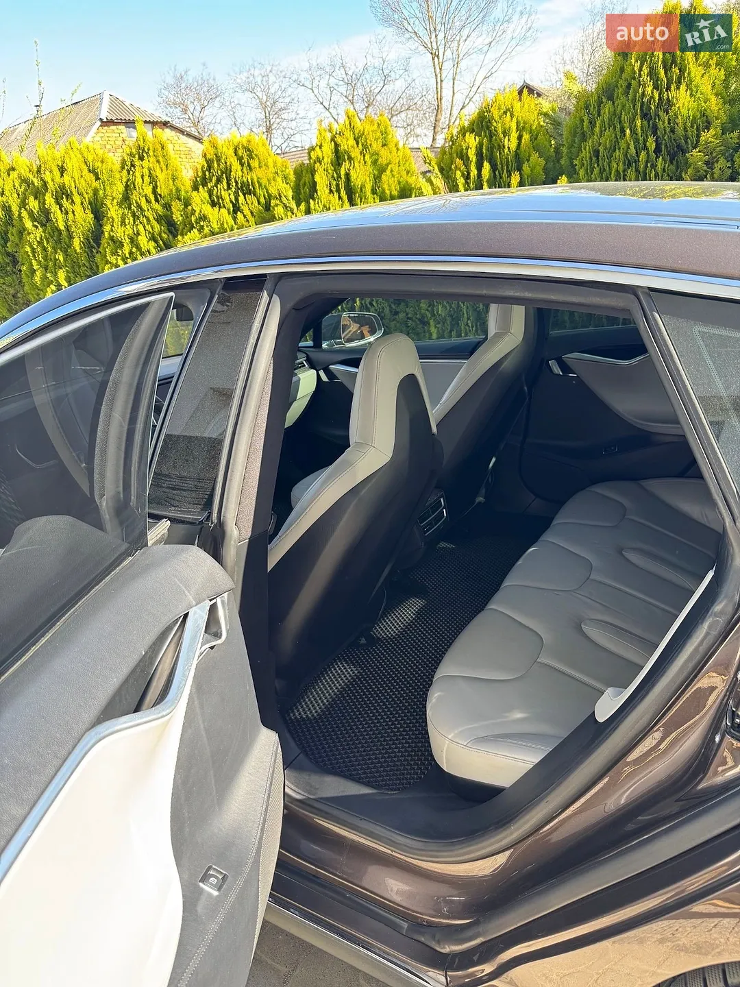 Tesla Model S 2013 — 1