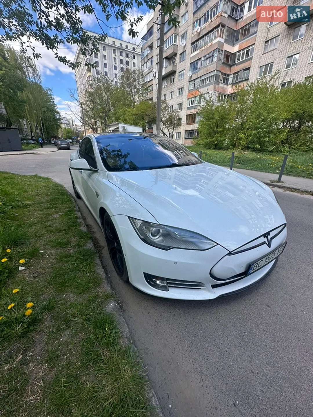 Tesla Model S, 2016