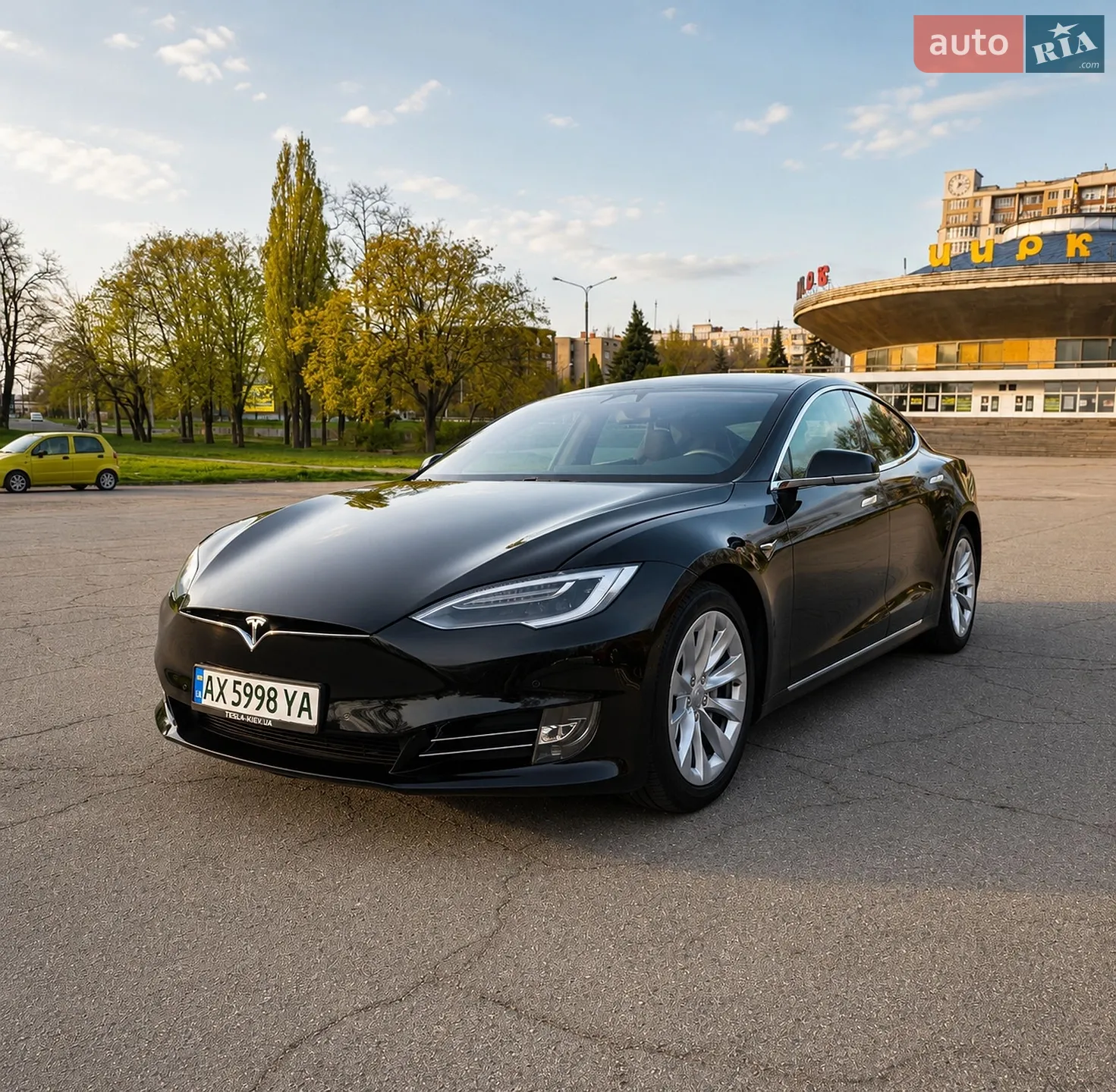 Tesla Model S, 2018