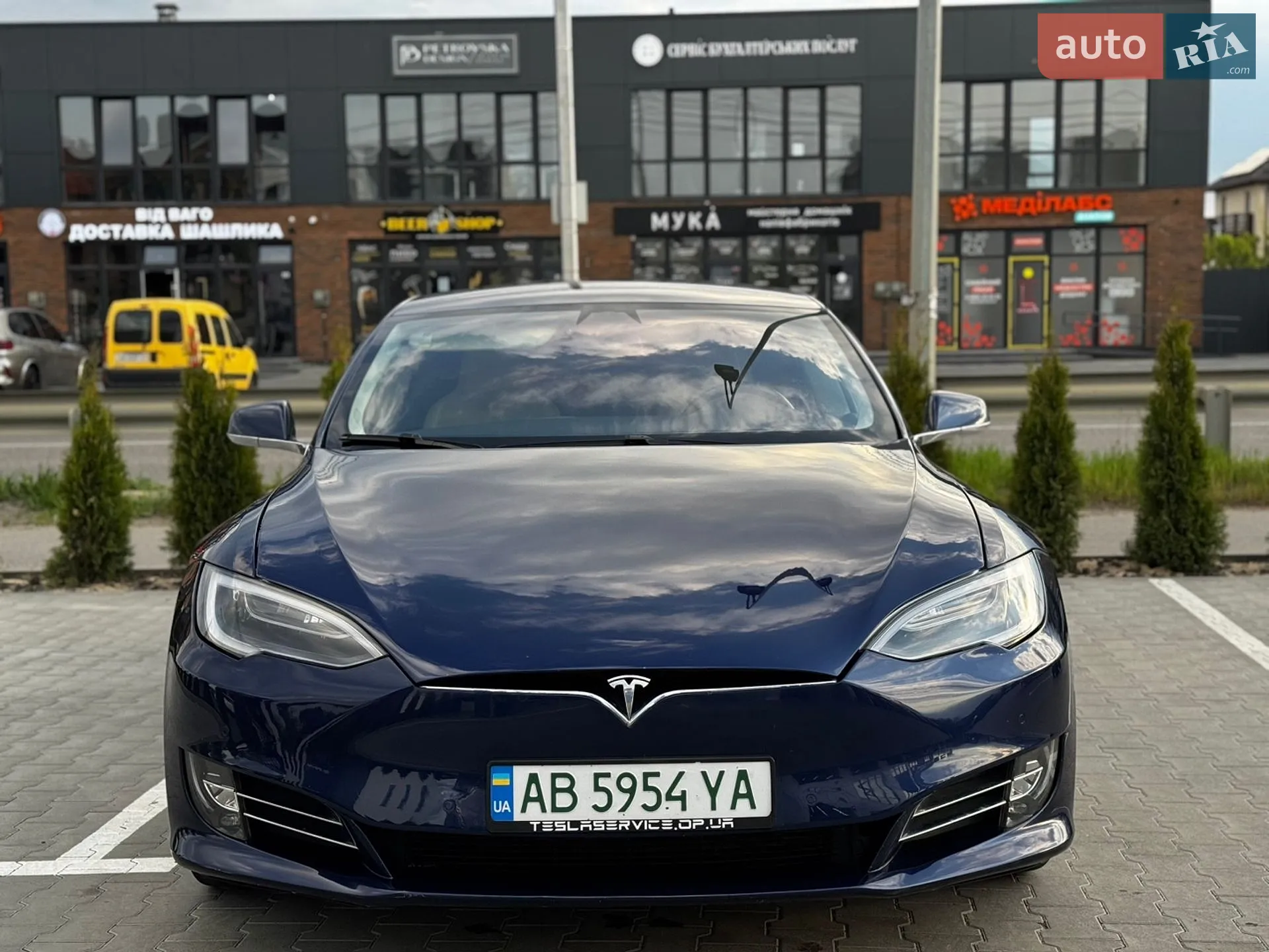 Tesla Model S, 2016