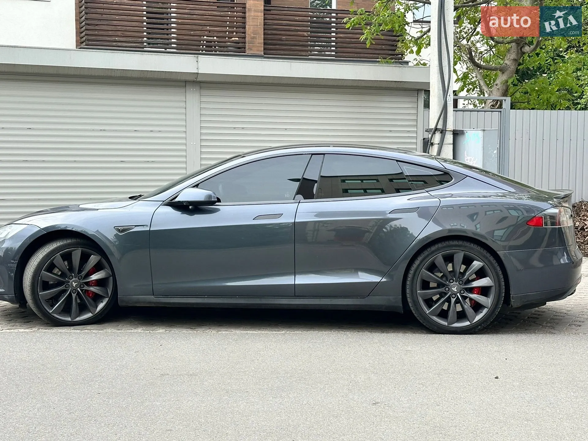 Tesla Model S, 2014