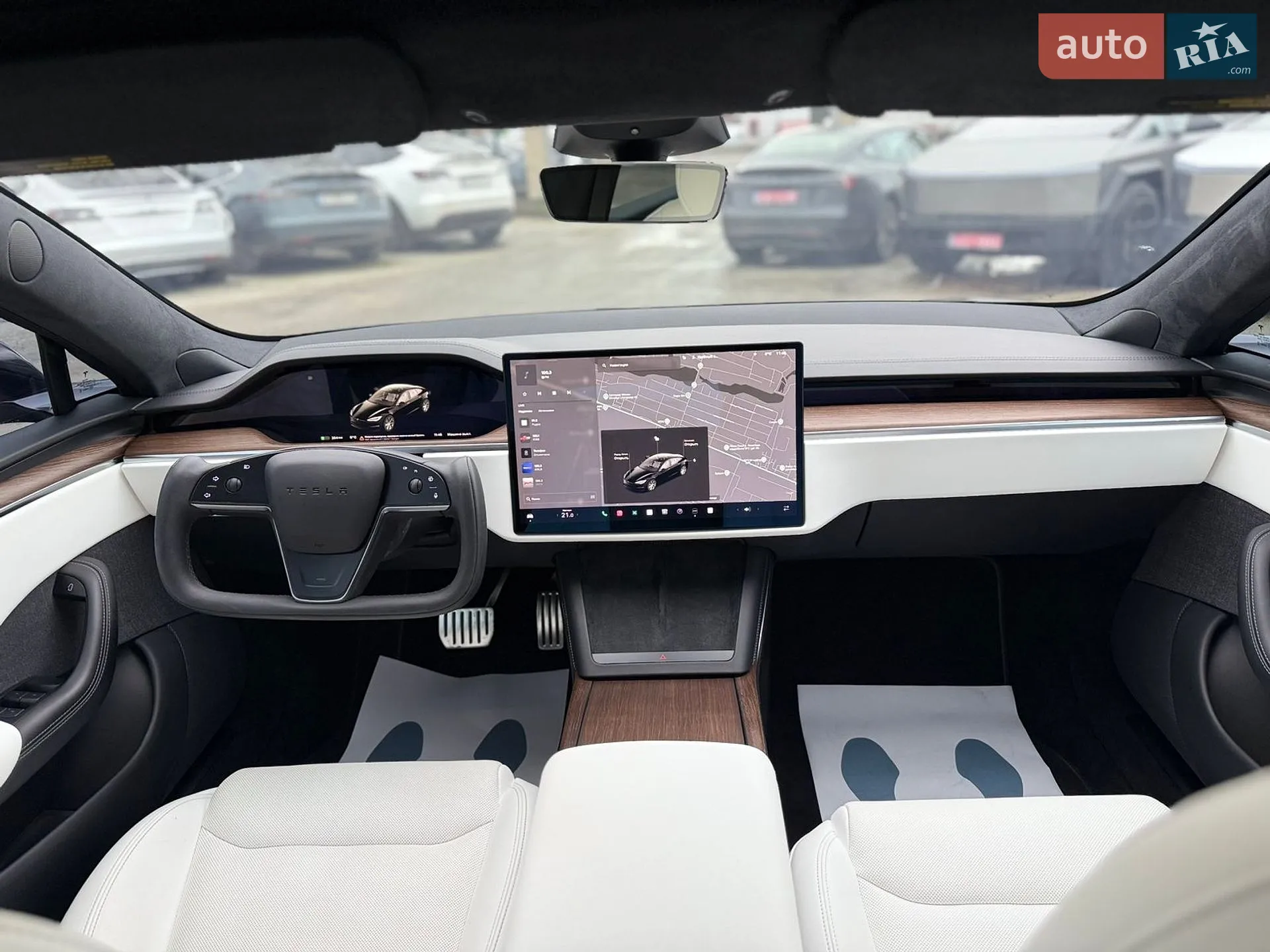 Tesla Model S 2021 — 1