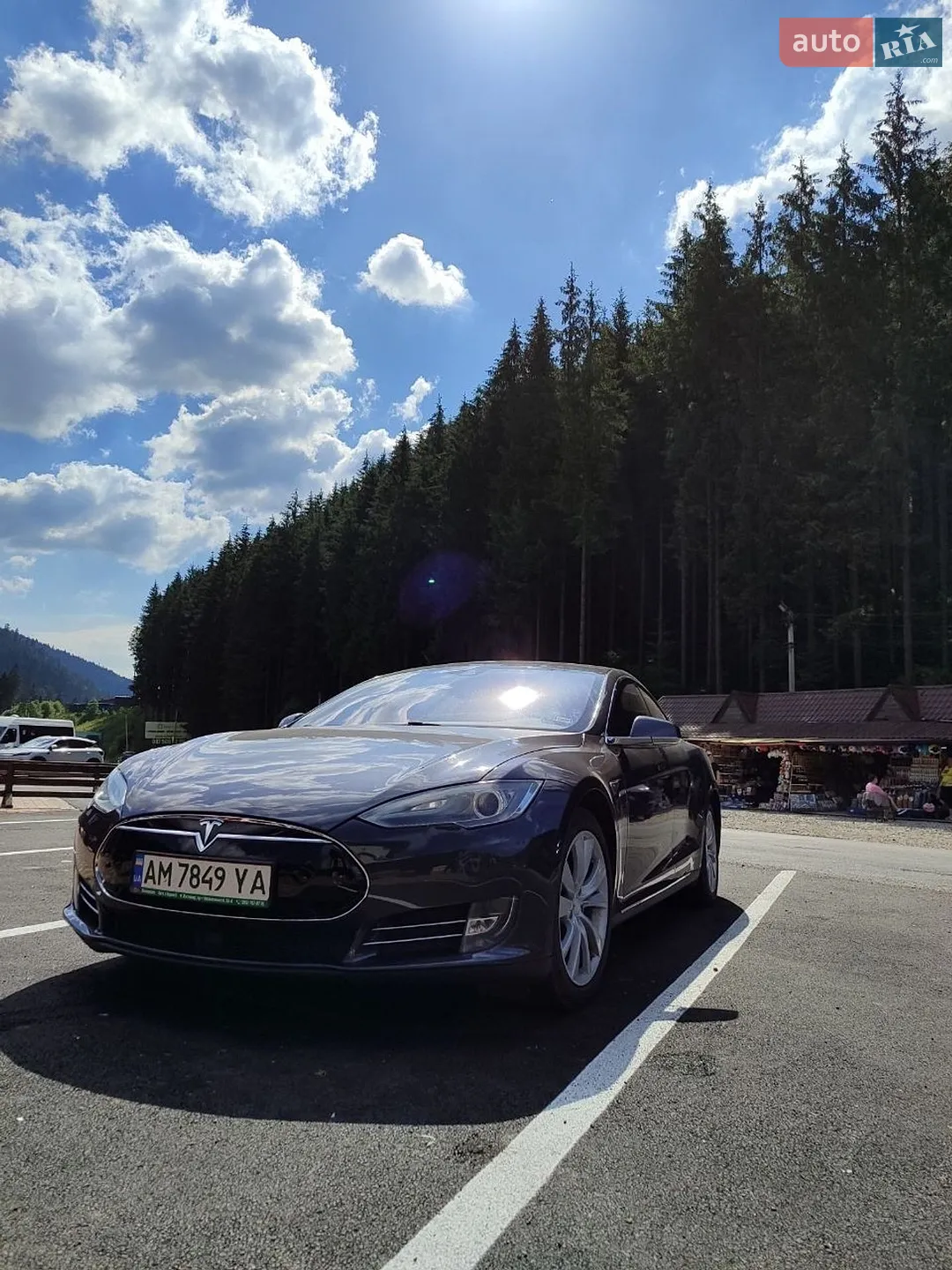 Tesla Model S, 2015