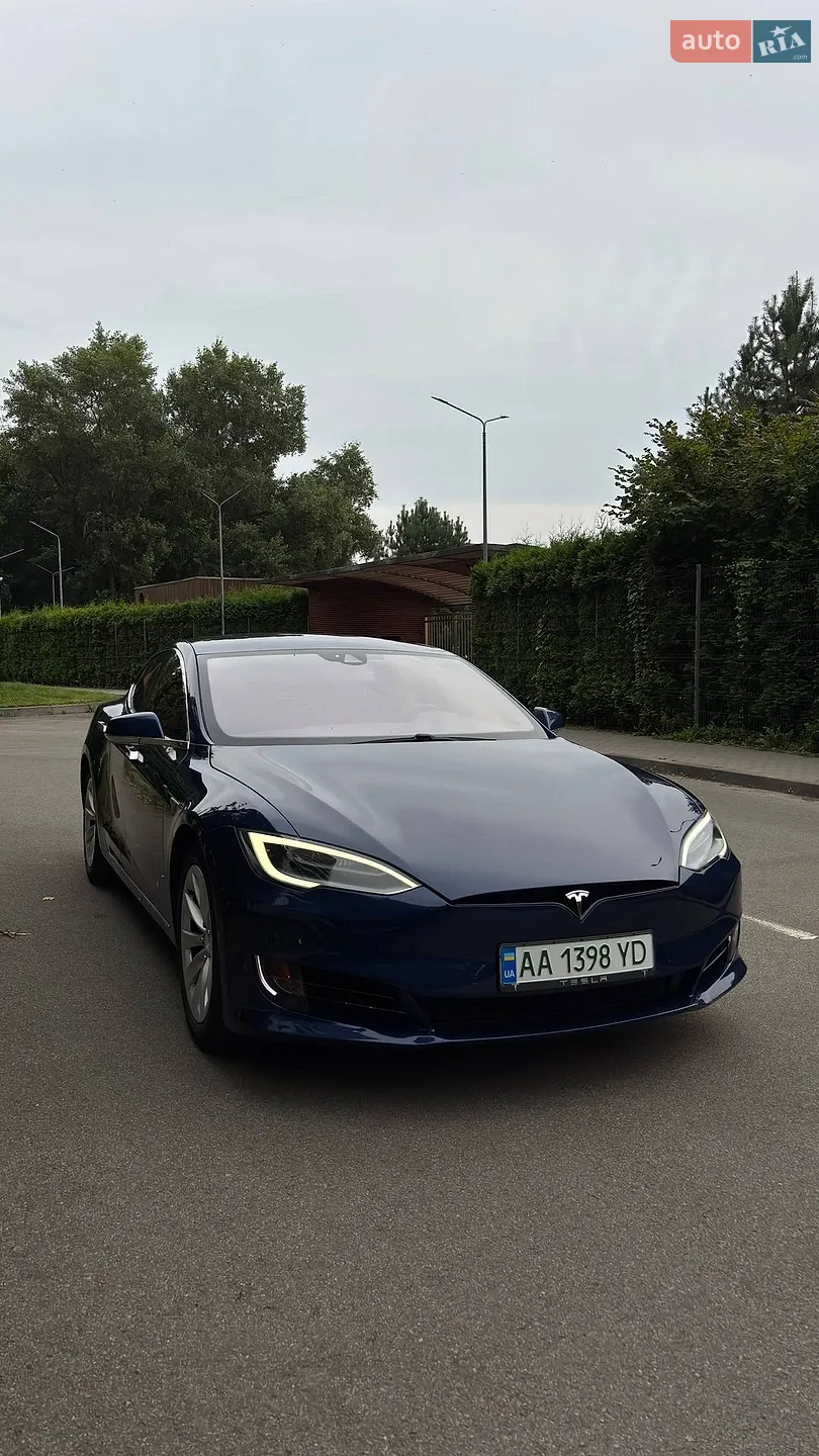 Tesla Model S, 2016