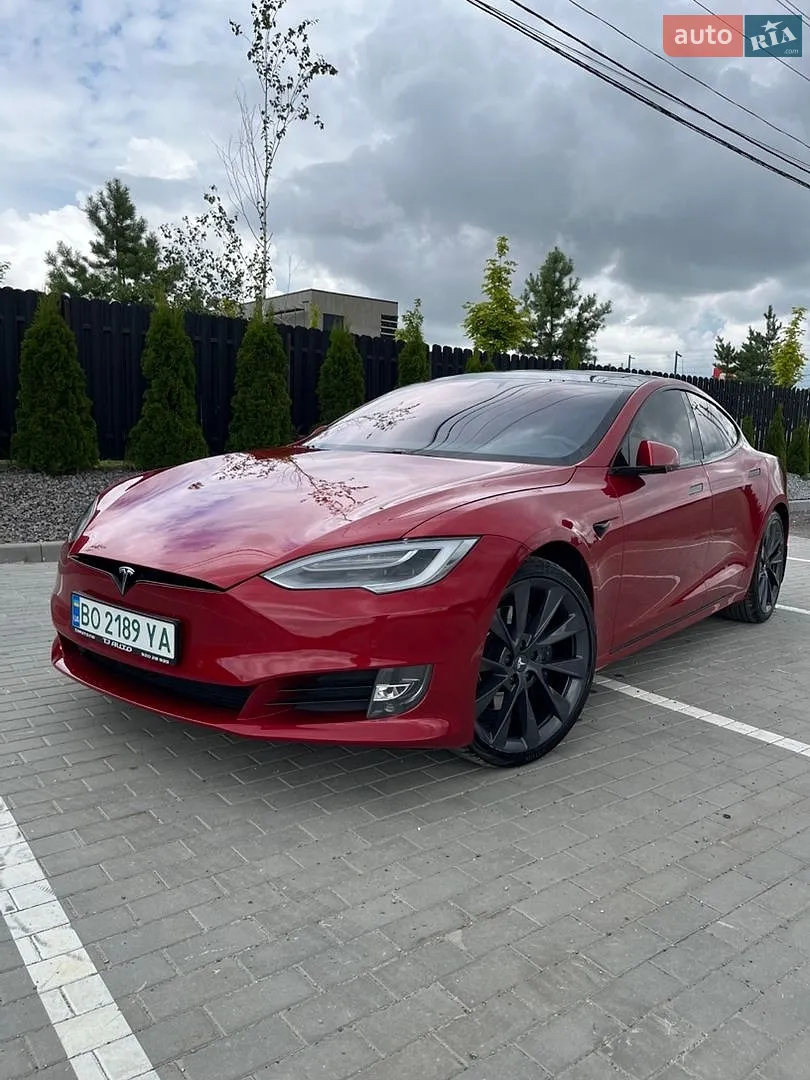 Tesla Model S, 2018