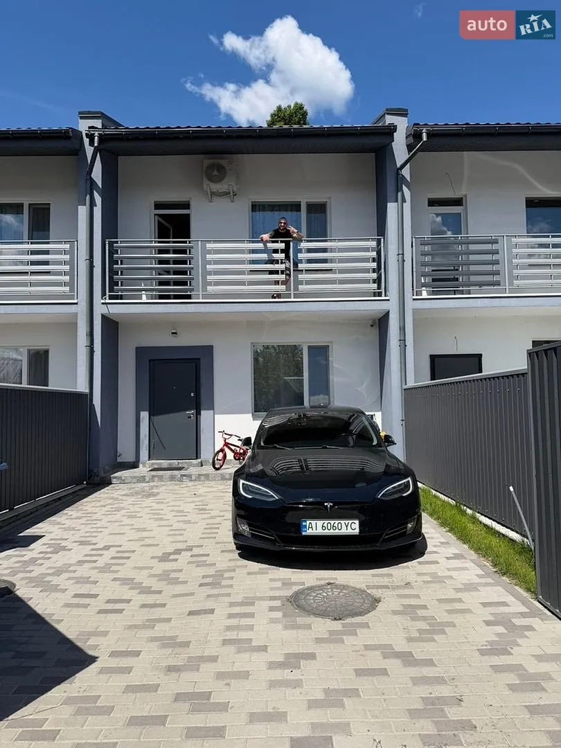 Tesla Model S, 2017