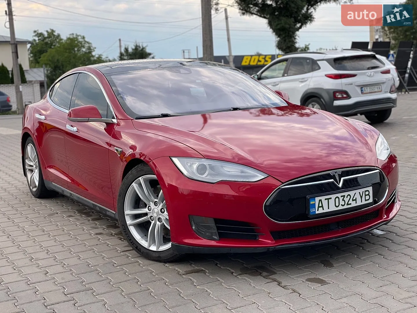 Tesla Model S, 2016